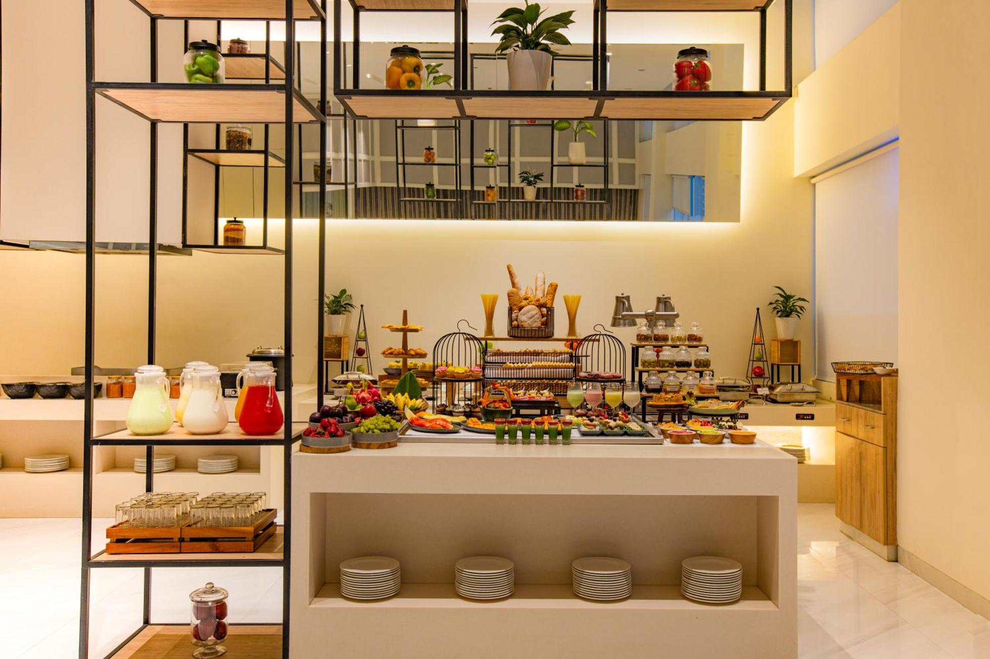 Keys Prima By Lemon Tree Hotels, Pimpri, Pune Экстерьер фото