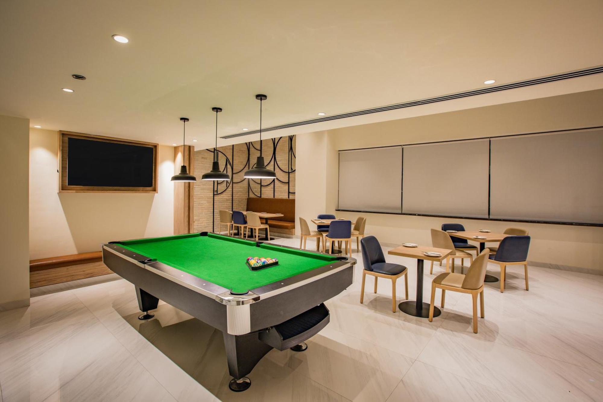 Keys Prima By Lemon Tree Hotels, Pimpri, Pune Экстерьер фото