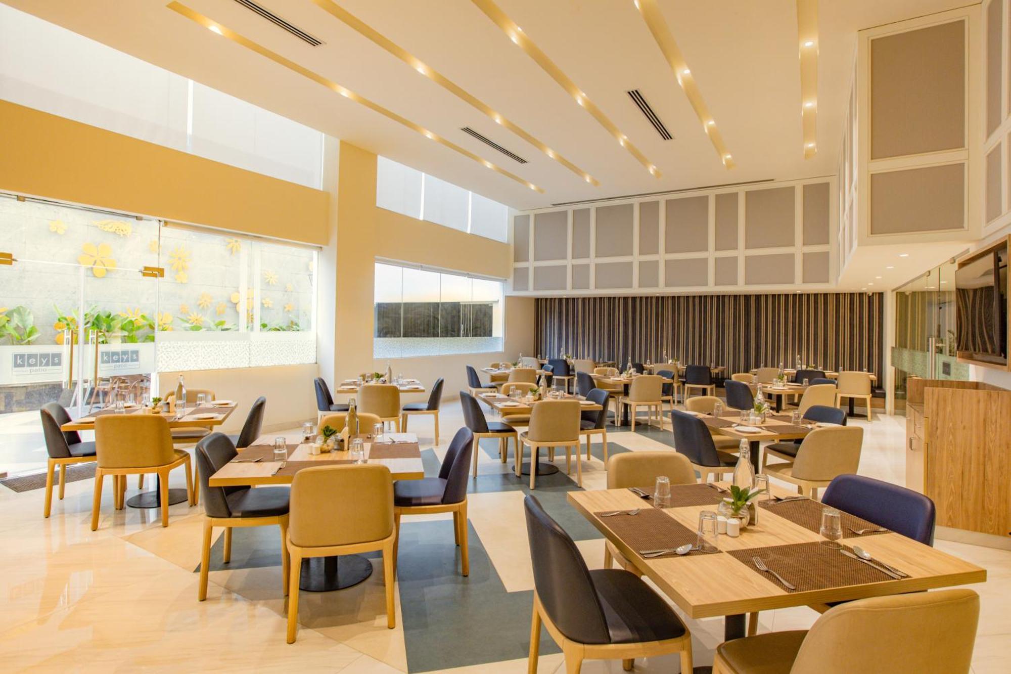 Keys Prima By Lemon Tree Hotels, Pimpri, Pune Экстерьер фото