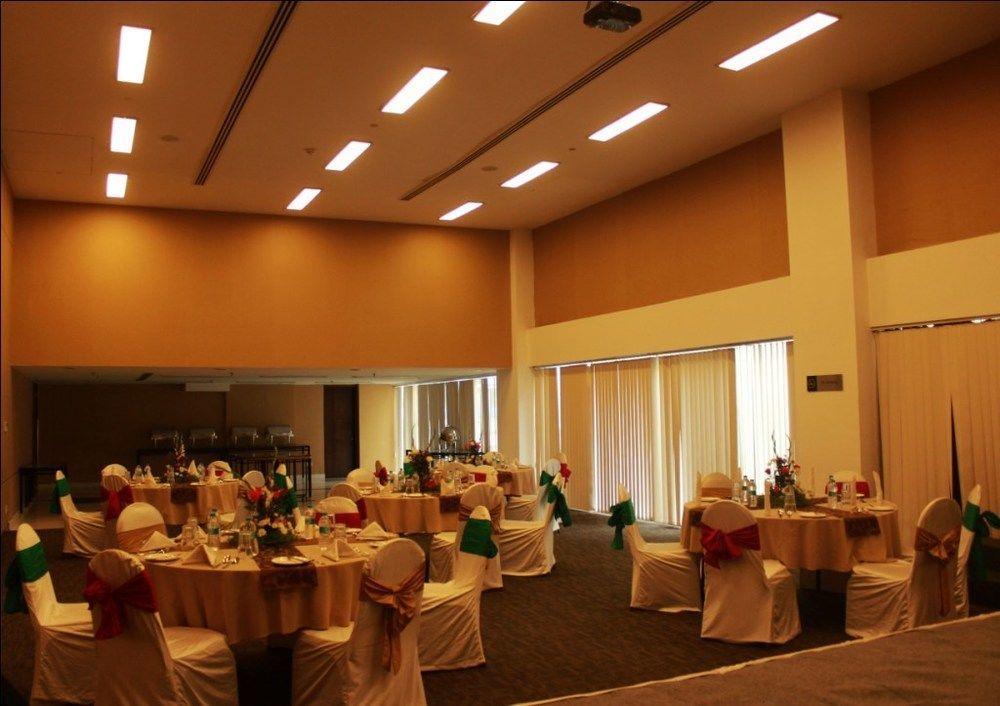 Keys Prima By Lemon Tree Hotels, Pimpri, Pune Экстерьер фото